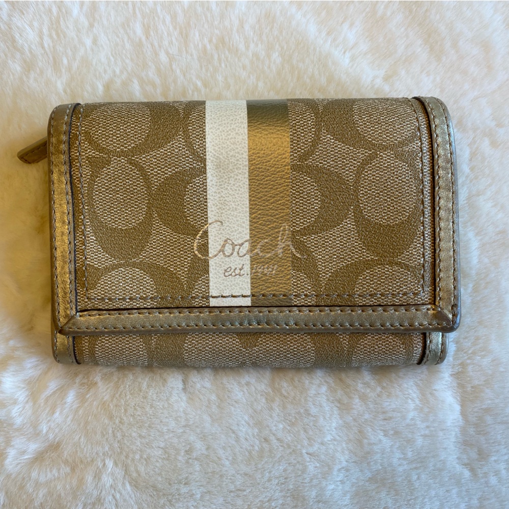 Coach Tan and Cream Signature Wallet